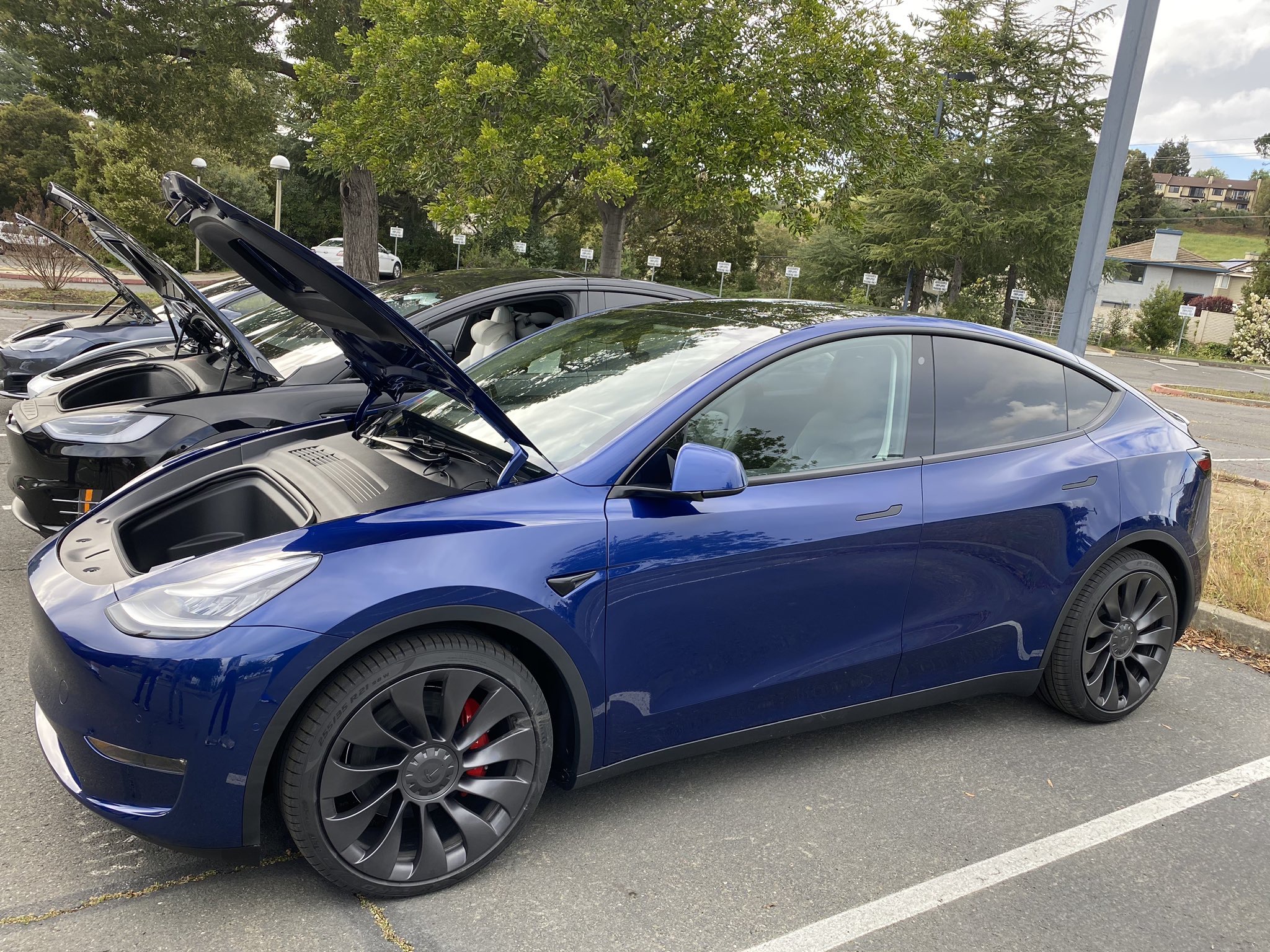 Tesla model y