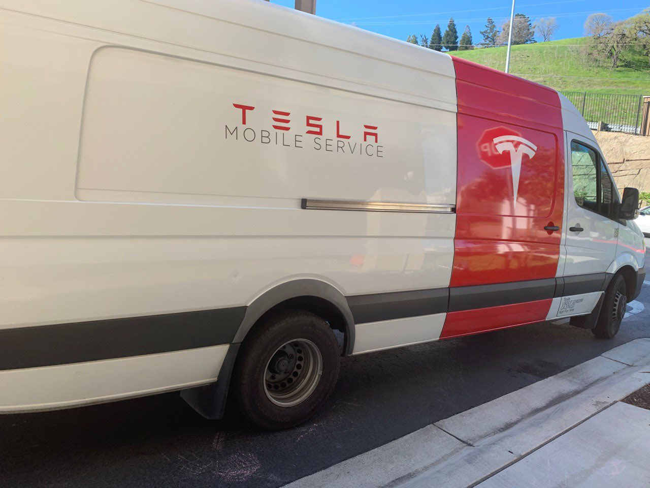 Tesla Mobile Service